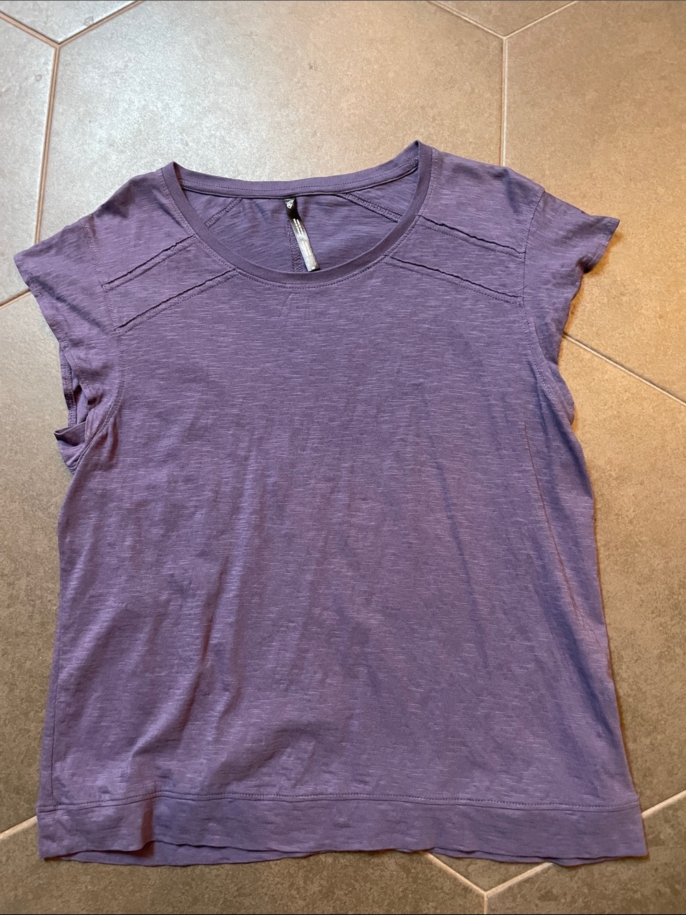 Kuhl Women's Purple Cap Sleeve Short Sleeve Tee M